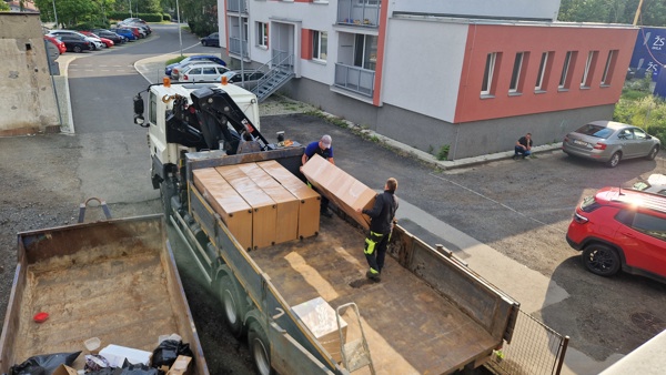 Rekonstrukce a stěhování v Pedastě. Firmu teď najdete na nové adrese